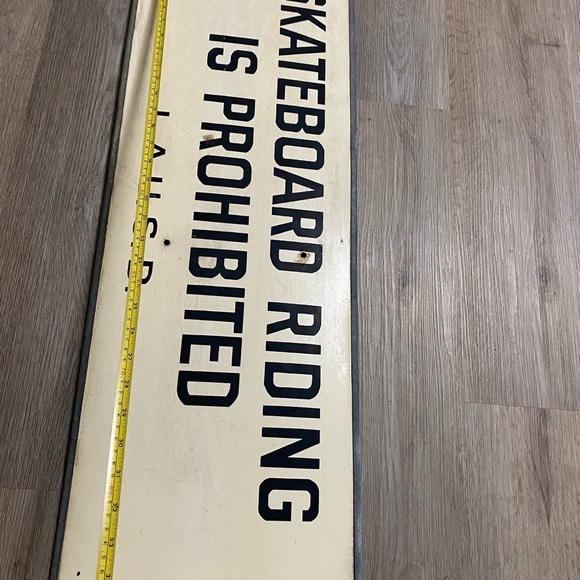 Vintage ‘Skateboard Riding is Prohibited’ Los Angeles 1970’s Metal Large Sign - Picture 8 of 11
